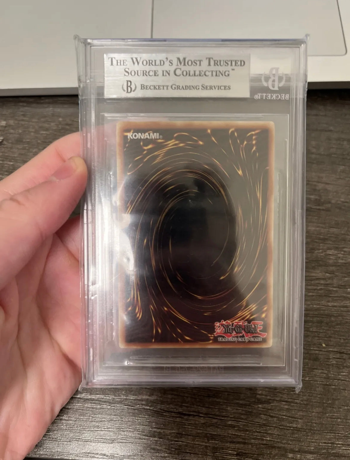 Yugioh Rainbow dragon chaos neos misprint beckett 9 – Cash Cow Games